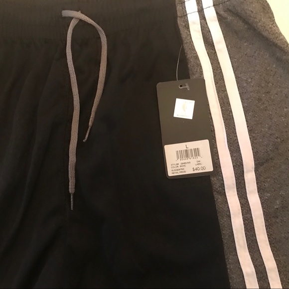 Shorts - Picture 5 of 9